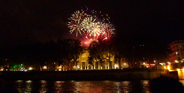 Bastille Day Fireworks & Ayers Rock – The Boat