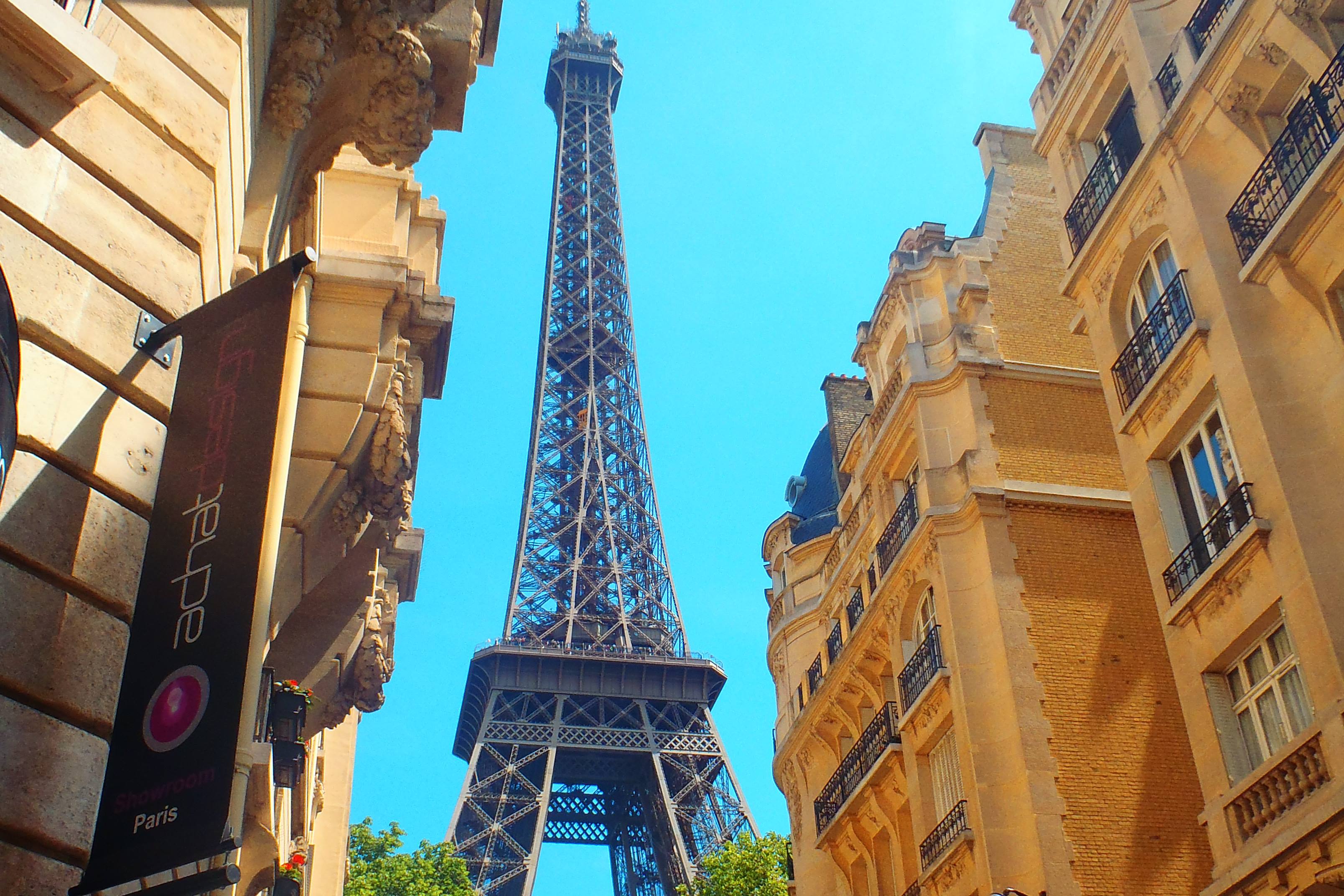 Broke and broken in Paris (My dwindling love of Paris)